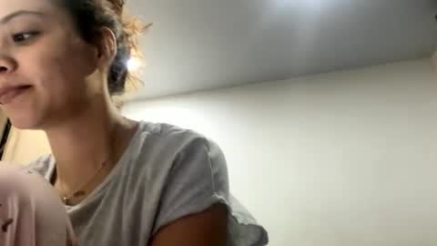 ISADORA online show from 07-06-26, 04:09