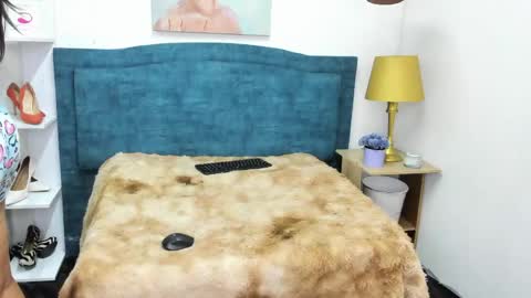 Isabel online show from 04-16-26, 12:39