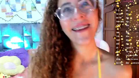 Isabela  online show from 05-28-26, 10:56