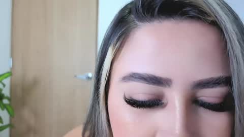 isasexyxxx1 online show from 05-07-26, 01:33