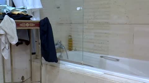 Snapshot of isd1969 chatting on 02-12-25, 12:22 isd1969 online show from 02-12-25, 12:22