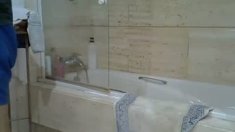 Snapshot of isd1969 chatting on 10-01-25, 01:17 isd1969 online show from 10-01-25, 01:17