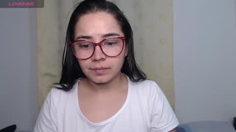 Snapshot of isemma chatting on 12-12-24, 03:43 Emma online show from 12-12-24, 03:43