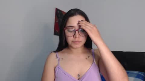 Snapshot of isemma chatting on 01-22-25, 03:20 Emma online show from 01-22-25, 03:20