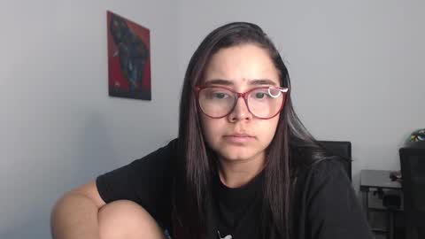 Snapshot of isemma chatting on 02-09-25, 03:22 Emma online show from 02-09-25, 03:22