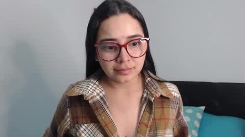 Snapshot of isemma chatting on 02-20-25, 03:45 Emma online show from 02-20-25, 03:45