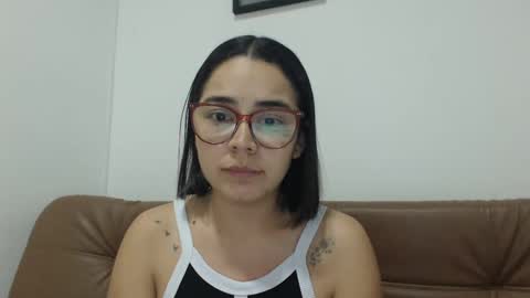 Snapshot of isemma chatting on 10-09-25, 03:37 Emma online show from 10-09-25, 03:37