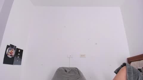 Snapshot of ishabellalopez chatting on 02-23-26, 04:21 ishabellalopez online show from 02-23-26, 04:21