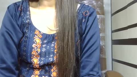 ishika_ishu online show from 03-06-26, 11:39