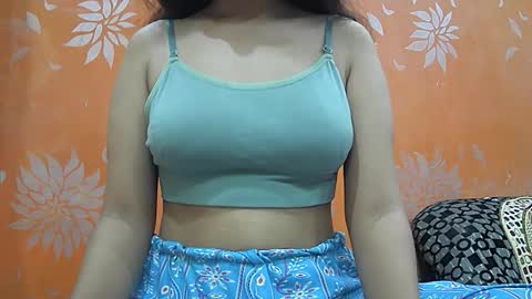 Snapshot of ishika_singh_ chatting on 10-08-25, 02:20 ishika_singh_ online show from 10-08-25, 02:20