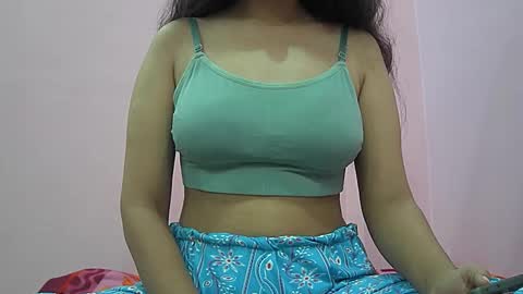 Snapshot of ishika_singh_ chatting on 10-16-25, 02:23 ishika_singh_ online show from 10-16-25, 02:23