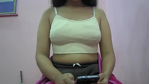 ishika_singh_ online show from 12-22-25, 01:57