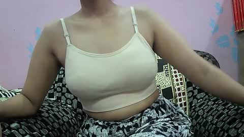 Snapshot of ishika_singh_ chatting on 03-31-26, 01:40 ishika_singh_ online show from 03-31-26, 01:40