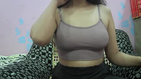 Snapshot of ishika_singh_ chatting on 04-01-26, 01:28 ishika_singh_ online show from 04-01-26, 01:28