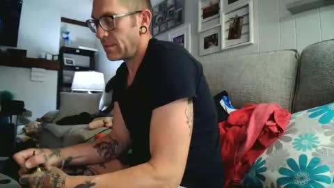 Snapshot of ishouldntbeonhereagain chatting on 06-19-26, 09:02 Daddy Master Master Daddy online show from 06-19-26, 09:02
