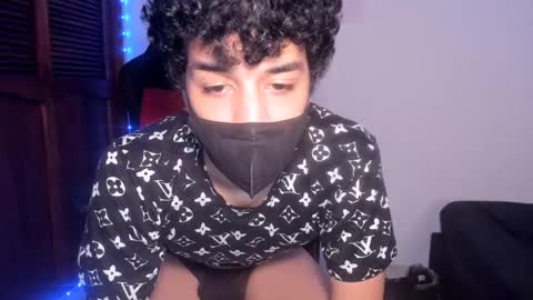 Snapshot of isidroglasc chatting on 03-06-25, 07:03 Isidro online show from 03-06-25, 07:03