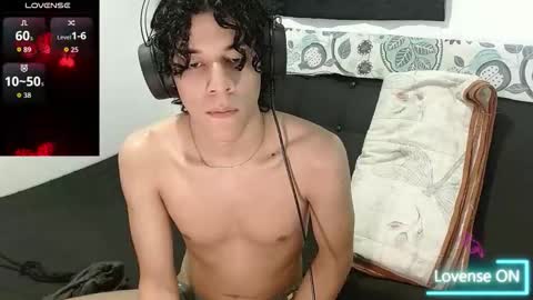 Snapshot of isidroglasc chatting on 10-13-25, 09:15 Isidro online show from 10-13-25, 09:15