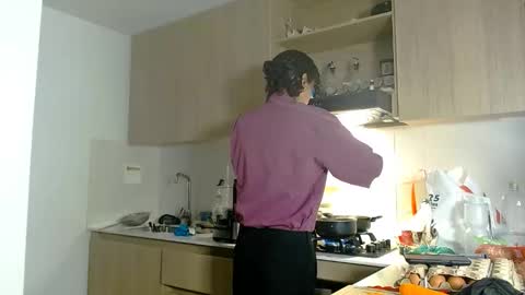 Snapshot of isidroglasc chatting on 11-20-25, 03:07 Isidro online show from 11-20-25, 03:07