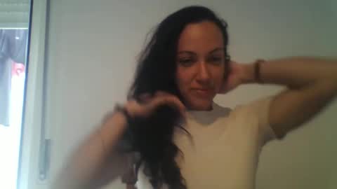 Snapshot of isis123star chatting on 03-12-26, 11:05 Isis online show from 03-12-26, 11:05