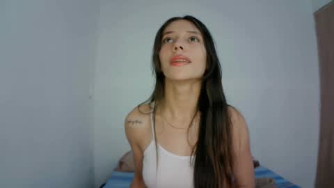 Snapshot of isis_pink chatting on 02-03-25, 08:13 Alaya online show from 02-03-25, 08:13