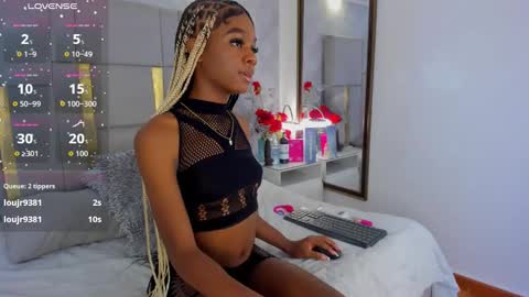 Snapshot of isisbrown_ chatting on 03-04-26, 09:10 ISIS online show from 03-04-26, 09:10