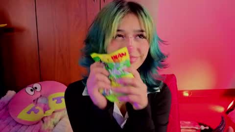 Isisjones18 online show from 05-07-26, 03:01
