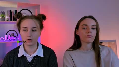 isla_dior online show from 10-03-25, 08:33