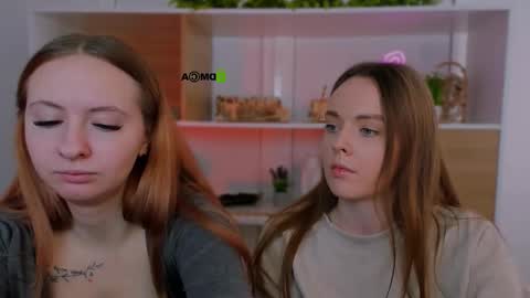 isla_dior online show from 10-13-25, 08:36