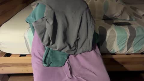 islandforfun online show from 03-02-25, 05:01