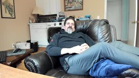 Snapshot of islandguy70 chatting on 03-19-26, 09:52 Jim online show from 03-19-26, 09:52