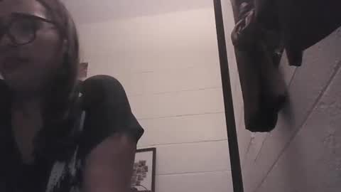 Snapshot of islandmilf777 chatting on 01-18-25, 12:15 BiancaRose online show from 01-18-25, 12:15