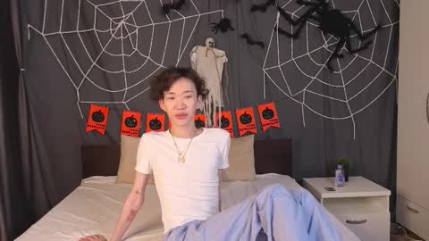 Snapshot of islendtakumi chatting on 11-03-25, 04:14 Takumi online show from 11-03-25, 04:14