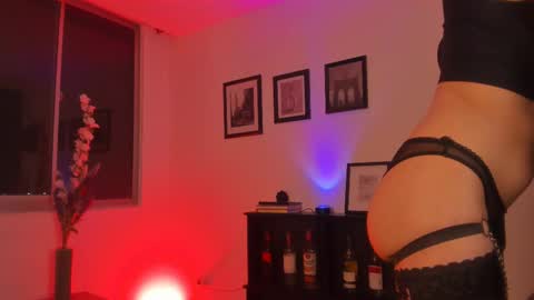 Julyane online show from 02-21-25, 12:38