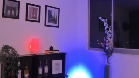 Julyane online show from 03-01-25, 12:39