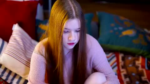 Snapshot of isoull chatting on 10-25-25, 04:42 Im Lis - online show from 10-25-25, 04:42