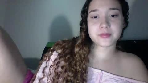 Snapshot of issa30213 chatting on 12-05-25, 02:20 Issa online show from 12-05-25, 02:20