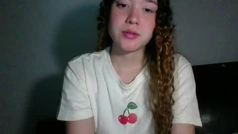 Snapshot of issa30213 chatting on 12-15-25, 02:49 Issa online show from 12-15-25, 02:49