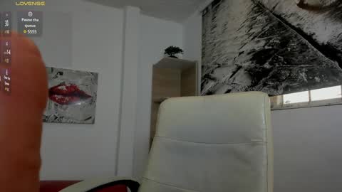 Issa  online show from 01-13-25, 03:58