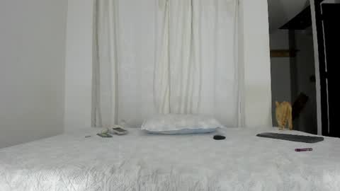 Isabella  online show from 06-16-26, 06:27