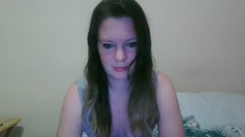 Snapshot of issamayy333 chatting on 10-17-25, 03:20 issamayy333 online show from 10-17-25, 03:20