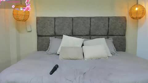 Snapshot of issawalton chatting on 02-28-26, 07:15 isa online show from 02-28-26, 07:15