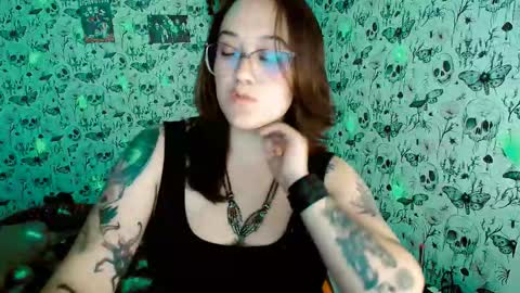Yiz online show from 03-14-26, 03:56