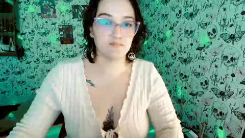Yiz online show from 05-03-26, 12:49
