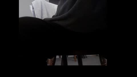 Snapshot of ital25usa chatting on 02-23-25, 09:44 ital25usa online show from 02-23-25, 09:44