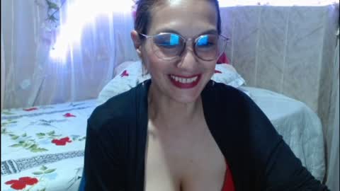 Snapshot of italagomez chatting on 12-29-24, 10:47 Itala Gomez online show from 12-29-24, 10:47