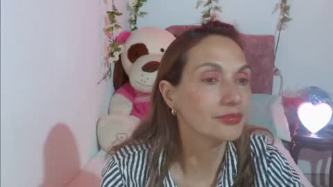 Snapshot of italagomez chatting on 11-02-25, 02:14 Itala Gomez online show from 11-02-25, 02:14