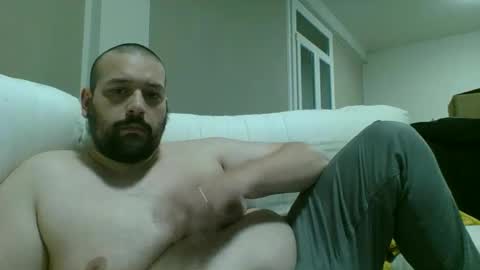 italianbigboy932 online show from 05-19-26, 09:21
