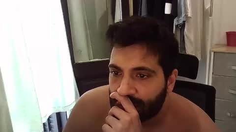 Snapshot of italianboybcn chatting on 09-18-25, 07:21 italianboybcn online show from 09-18-25, 07:21