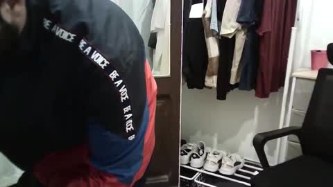 Snapshot of italianboybcn chatting on 11-01-25, 10:23 italianboybcn online show from 11-01-25, 10:23