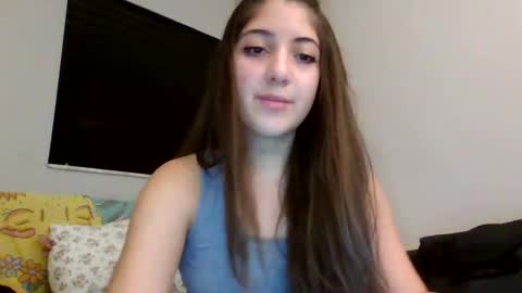 Snapshot of italiankittyx chatting on 09-25-25, 10:02 ItalianKitty online show from 09-25-25, 10:02